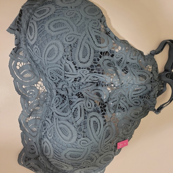 New Victoria's Secret Pink push up Bras  Medium - Picture 2 of 8